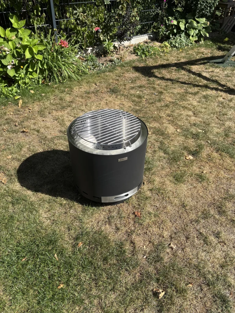 Grillrost auf der Norliva Skara Feuerschale